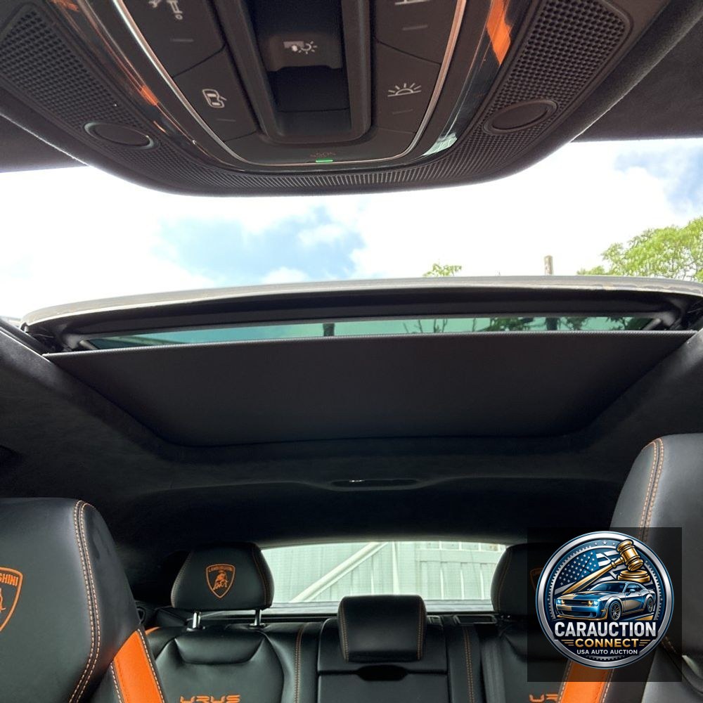 2023 Lamborghini Urus S
