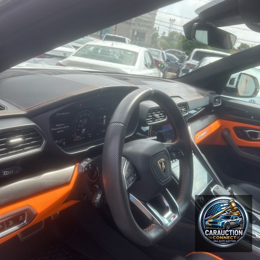 2023 Lamborghini Urus S