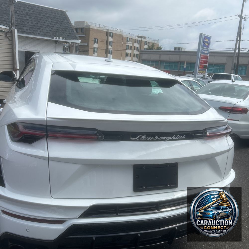 2023 Lamborghini Urus S